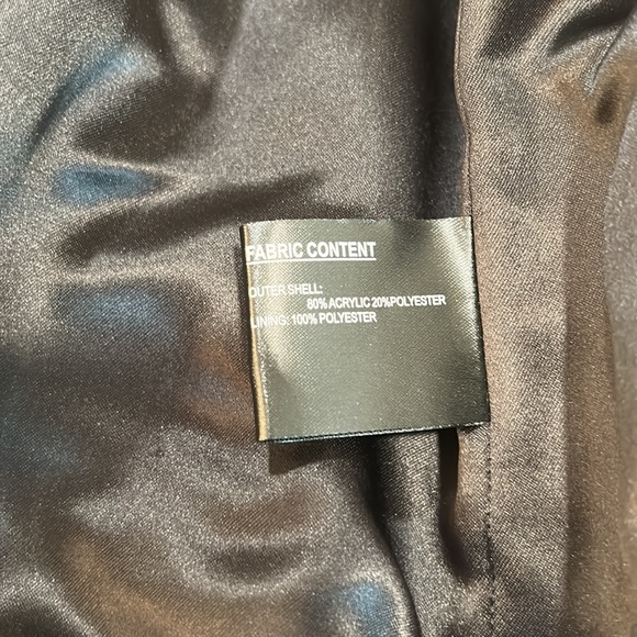 Neiman Marcus faux fur NWOT - Picture 6 of 10